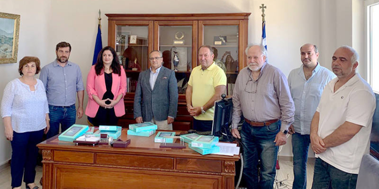 Σειρά για τις ηλεκτρονικές συσκευές «tablets» έχει το Λασίθι