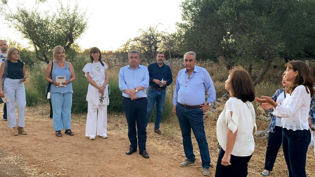 Ο Σταύρος Αρναουτάκης στην αρχαία Απτέρα στα Χανιά