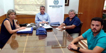 Συνάντηση Περιφερειάρχη Κρήτης με τον Δήμαρχο Σφακίων