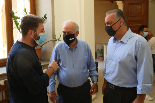 Δήμαρχος Ηρακλείου Βασίλης Λαμπρινός - Ευρωβουλευτής Νίκος Ανδρουλάκης Δήμαρχος Ηρακλείου Βασίλης Λαμπρινός - Ευρωβουλευτής Νίκος Ανδρουλάκης