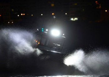 Γιγαντιαία επιχείρηση διάσωσης στη Χάλκη 92 μετανάστες έχουν διασωθεί