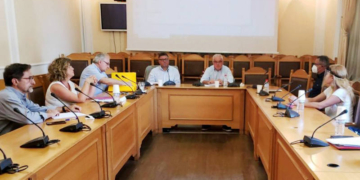 Σύσκεψη στη Περιφέρεια Κρήτης για κυρίαρχα οργανωτικά θέματα στο τομέα δημόσιας υγείας και κοινωνικής μέριμνας