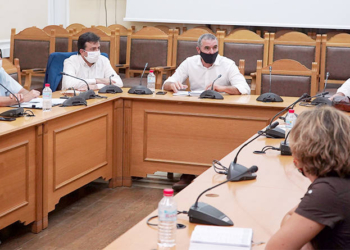 Με τον δάκο ασχολήθηκε η επιστημονική Επιτροπή για θέματα φυτοπροστασίας της Περιφέρειας Κρήτης