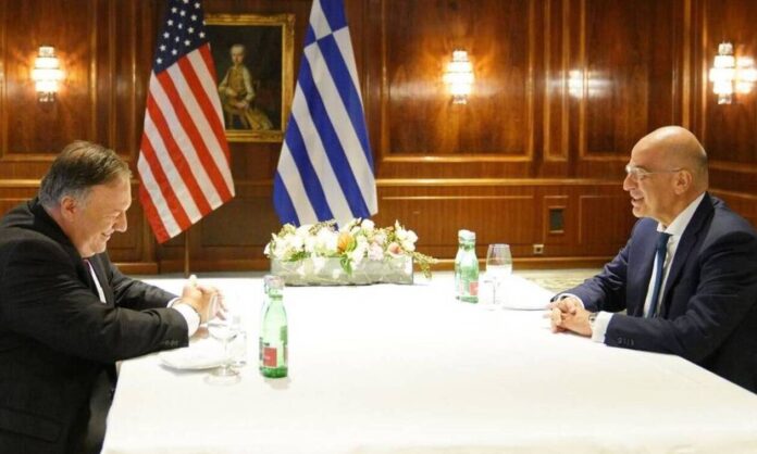 dendias-i-1109210-dendias_pompeo_vieni.jpg
