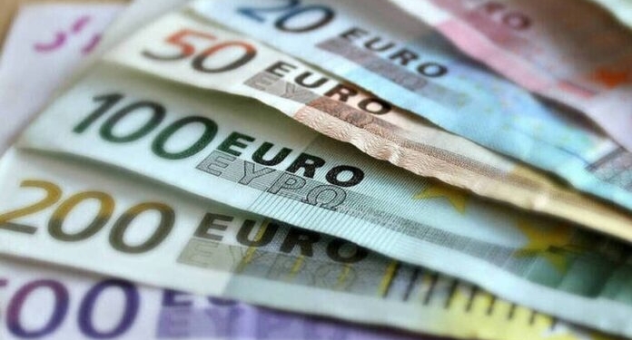 ΟΠΕΚΑ: Πότε πληρώνονται από τον οργανισμό επιδόματα και παροχές