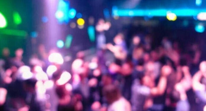 Χαλκιδική: Εργαζόμενοι σε μπαρ βρέθηκαν θετικοί στον κορονοϊό