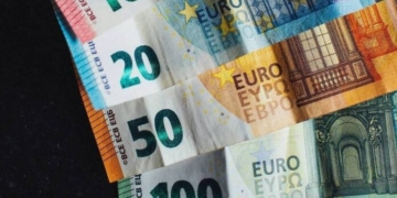 «Παγώνουν» έως την 1η Απριλίου 2021 τα χρέη του κορoνοϊού