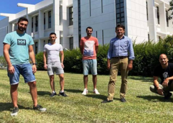 Νέα εταιρία του ΙΤΕ παράγει αντι-ανακλαστικές γυάλινες επιφάνειες