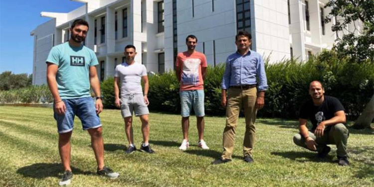Νέα εταιρία του ΙΤΕ παράγει αντι-ανακλαστικές γυάλινες επιφάνειες
