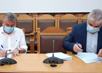 100.000 ευρώ για την φυτοπροστασία της ελιάς
