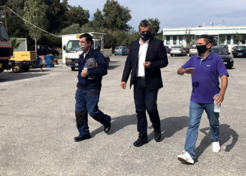 Ο Χάρης Μαμουλάκης στην ΔΕΥΑΗ