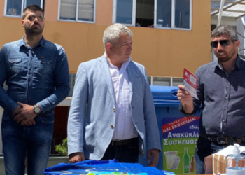 Ο Δήμαρχος Φαιστού Γρηγόρης Νικολιδάκης με τον Αντιδήμαρχο Αντώνη Κωνσταντουλάκη και ο Δημήτρης Παπασωτηρίου