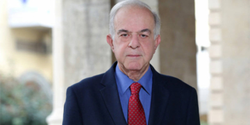 ο Δήμαρχος Ηρακλείου Βασίλης Λαμπρινός