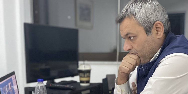 Χάρης Μαμουλάκης