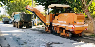 ανακατασκευή του ασφαλτοτάπητα στην Παπαναστασίου