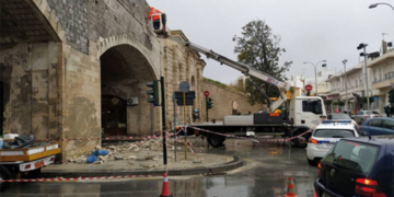 Αποκόλληση τμήματος της επένδυσης των Ενετικών Τειχών στην Πύλη Ιησού