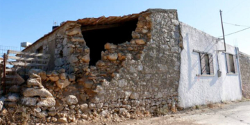 ετοιμόρροπα κτίσματα
