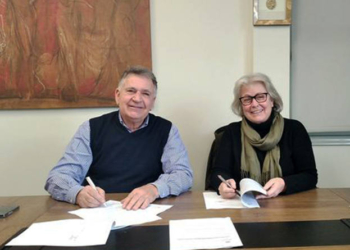 Ο Δημάρχος Μανώλης Φραγκάκης και η πρόεδρος του Δ.Σ. της ΔΕΠΑΝΑΛ Στέλα Καλογεράκη – Αρχοντάκη,στο Αρκαλοχώρι.