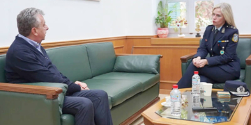 Η Ελένη Παπαθανασίου και ο Περιφερειάρχης Κρήτης Σταύρος Αρναουτάκης