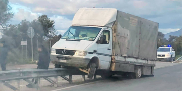Τροχαίο Τυμπάκι – Φορτηγό