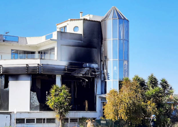 Ένας νεκρός - Μεγάλη πυρκαγιά στο Τυμπάκι