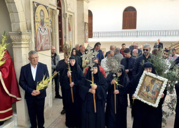 O Δήμαρχος Φαιστού στην Ιερά Μονή Παναγίας Καλυβιανής για την Κυριακή των Βαΐων