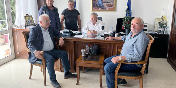 Επίσκεψη Λάμπρου Βαμβακά στη Μεσαρά