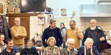 Ο Λευτέρης Αυγενάκης, επισκέπτεται την Πόμπια και συναντά φίλους και συγγενείς