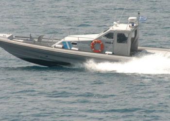 Κρήτη: Διάσωση αλλοδαπών στη θαλάσσια περιοχή Τσουτσούρα