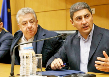 O Λευτέρης Αυγενάκης στην ευρεία συνάντηση με εκπροσώπους φορέων από διάφορους τομείς της αγροτικής παραγωγής στο Ηράκλειο της Κρήτης.