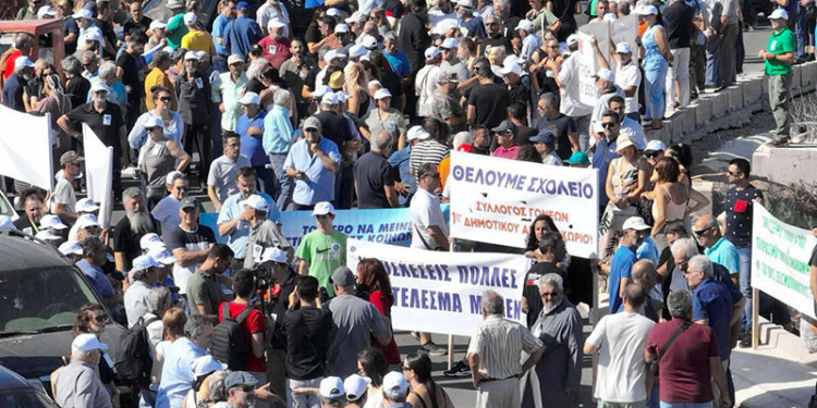 Δυναμική κινητοποίηση από τους σεισμόπληκτους: «Διεκδικούμε τη ζωή που χάσαμε από τους σεισμούς»