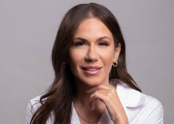 Ελένη Βατσινά