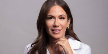 Ελένη Βατσινά