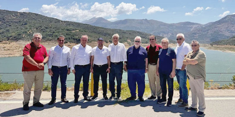 Στις εγκαταστάσεις του ΟΑΚ στον Αποσελέμη η ηγεσία του Υπουργείου Αγροτικής Ανάπτυξης