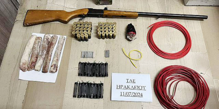 Σύλληψη για παράνομη κατοχή εκρηκτικών και όπλων