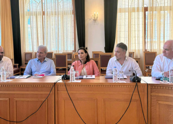 Συνάντηση Υπουργού Τουρισμού Όλγας Κεφαλογιάννη με τον Δήμαρχο Ηρακλείου Αλέξη Καλοκαιρινό για την Ανάπτυξη του Τουρισμού