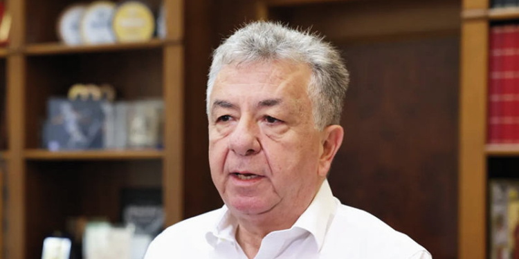 Σταύρος Αρναουτάκης