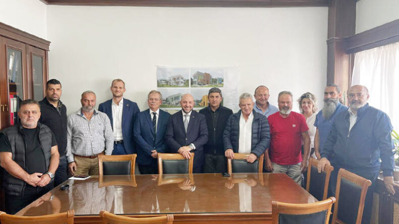 Συνάντηση για τη Διαχείριση των Υδάτων στην Κρήτη με τον Λευτέρη Αυγενάκη και την HVA International