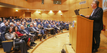 40 Χρόνια Ιατρικής Σχολής Κρήτης: Ο Σταύρος Αρναουτάκης Τονίζει τη Σημασία και τις Προοπτικές