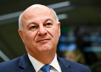 Κώστας Τσιάρας