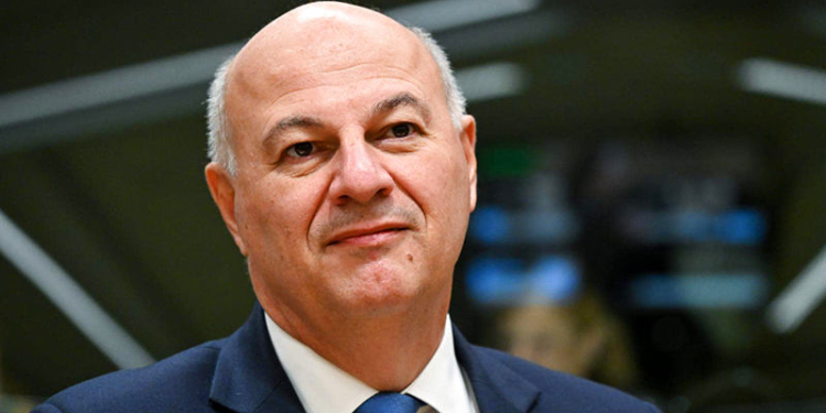 Κώστας Τσιάρας