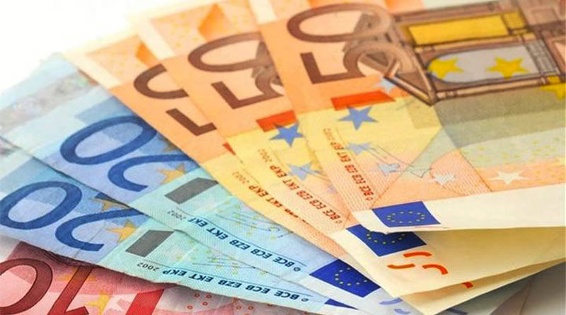 χρήματα χαρτονομίσματα