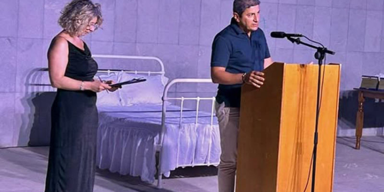 Ο Αυγενάκης στα εγκαίνια του νέου Θεάτρου Ρούβα στη Γέργερη