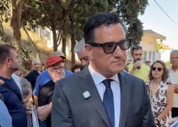 Άδωνις Γεωργιάδης: Η απάντηση για τα γυαλιά Ray-Ban Meta