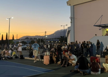 Πυρκαγιά στο νότιο Ρέθυμνο: Πάνω από 800 πολίτες φιλοξενούνται σε δομές του Δήμου Φαιστού μετά την επιχείρηση εκκένωσης