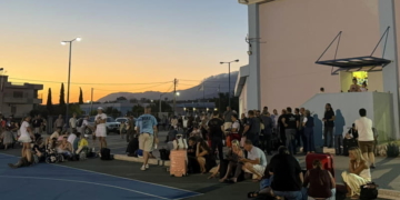 Πυρκαγιά στο νότιο Ρέθυμνο: Πάνω από 800 πολίτες φιλοξενούνται σε δομές του Δήμου Φαιστού μετά την επιχείρηση εκκένωσης