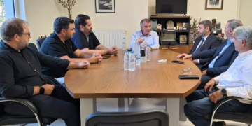 Στον Δήμο Αγίου Βασιλείου ο Νίκος Ανδρουλάκης – Ενημερώθηκε για τις ζημιές από τη μεγάλη πυρκαγιά