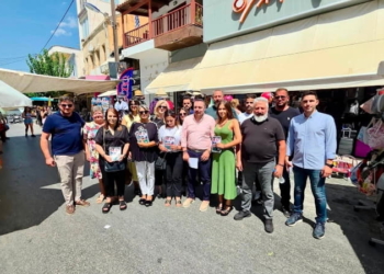 Περιοδεία κλιμακίου του ΠΑΣΟΚ με Ελένη Βατσινά και Φραγκίσκο Παρασύρη στη Μεσσαρά