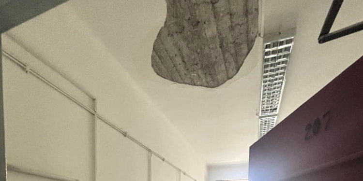Πτώση σοβά σε γραφείο στο Βενιζέλειο Νοσοκομείο Ηρακλείου