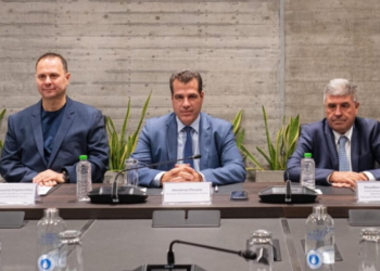 Κρήτη – νέα συμφωνία για τη λειτουργική υποστήριξη δομών του Υπουργείου Μετανάστευσης και Ασύλου